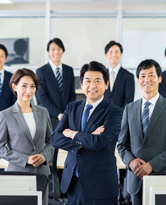 事務所のスタッフたち